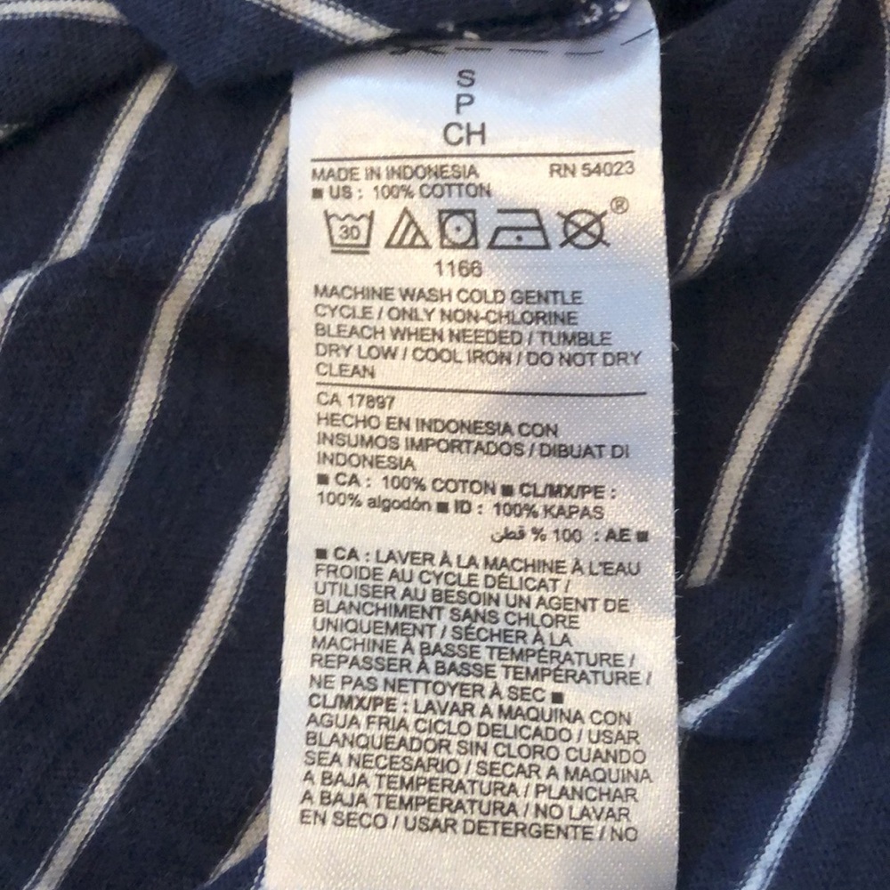 Old Navy Cotton Short Sleeve Navy Stripe Top Small Women’s - Picture 6 of 10